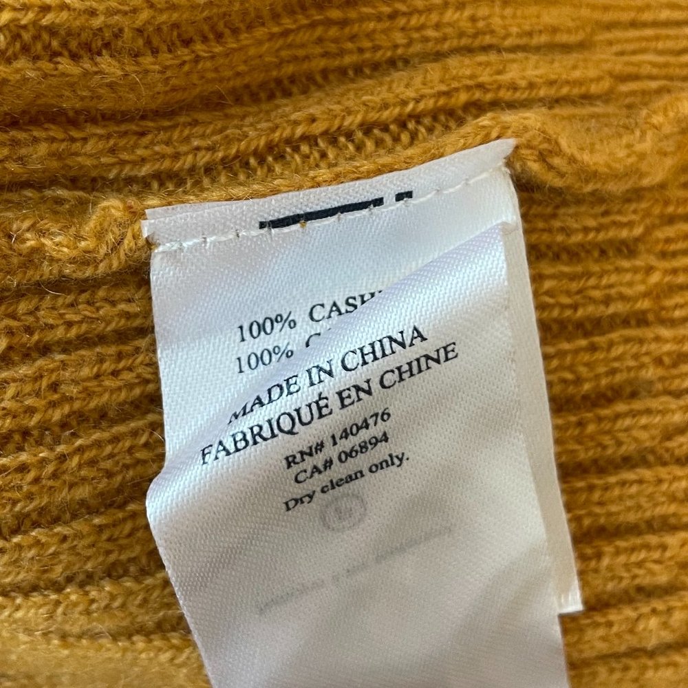 Kai V-Neck Cashmere Sweater FAHERTY BRAND - Picture 10 of 10